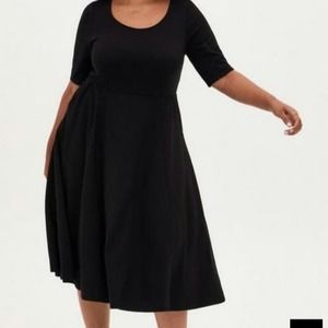 Midi Studio Luxe Ponte Skater Dress
Black Plus Size 2